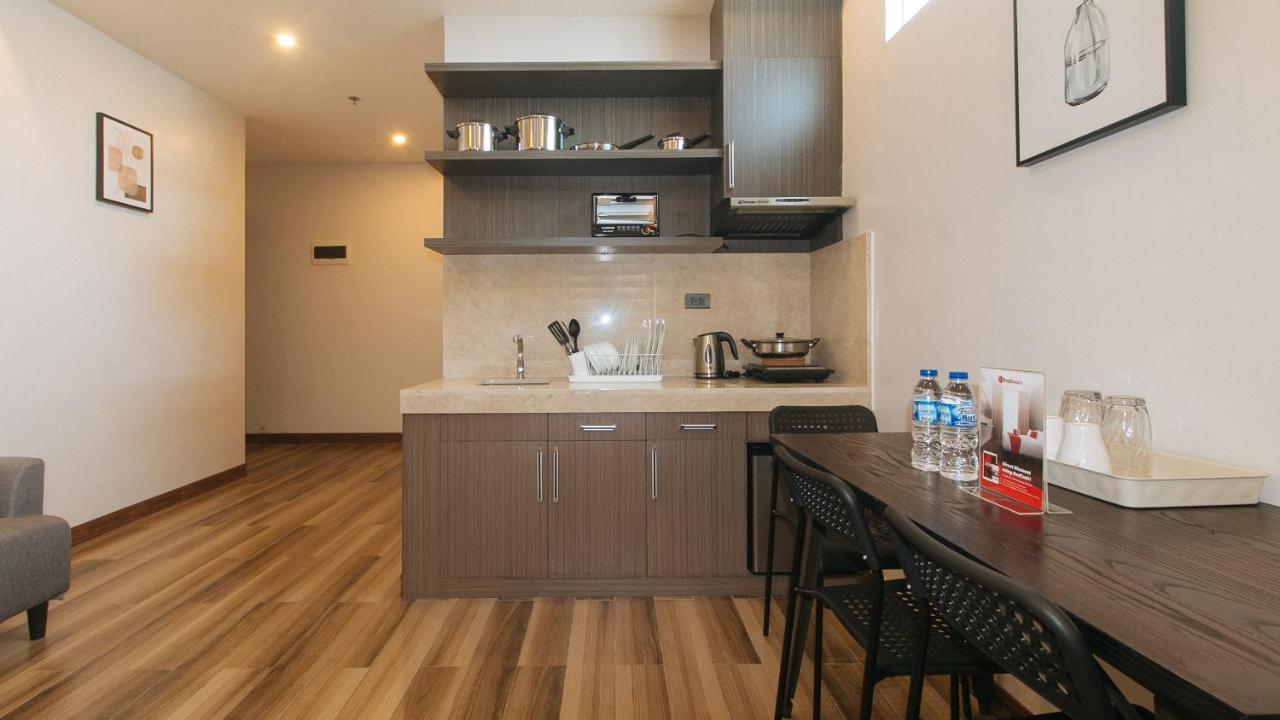 Reddoorz Plus @ Bez Tower And Residences San Juan San Juan  Extérieur photo