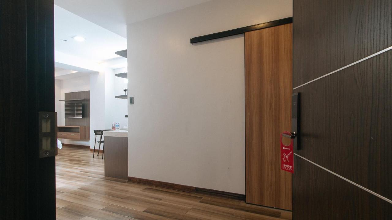 Reddoorz Plus @ Bez Tower And Residences San Juan San Juan  Extérieur photo