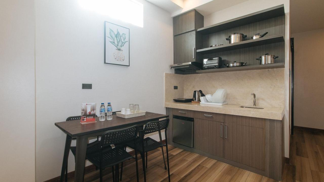 Reddoorz Plus @ Bez Tower And Residences San Juan San Juan  Extérieur photo